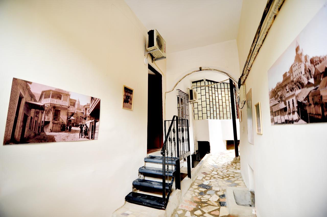 Old Arsena Apartments Tbilisi Ngoại thất bức ảnh