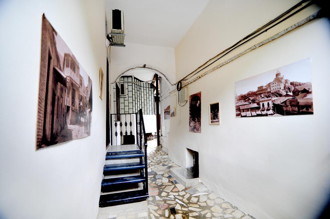 Old Arsena Apartments Tbilisi Ngoại thất bức ảnh