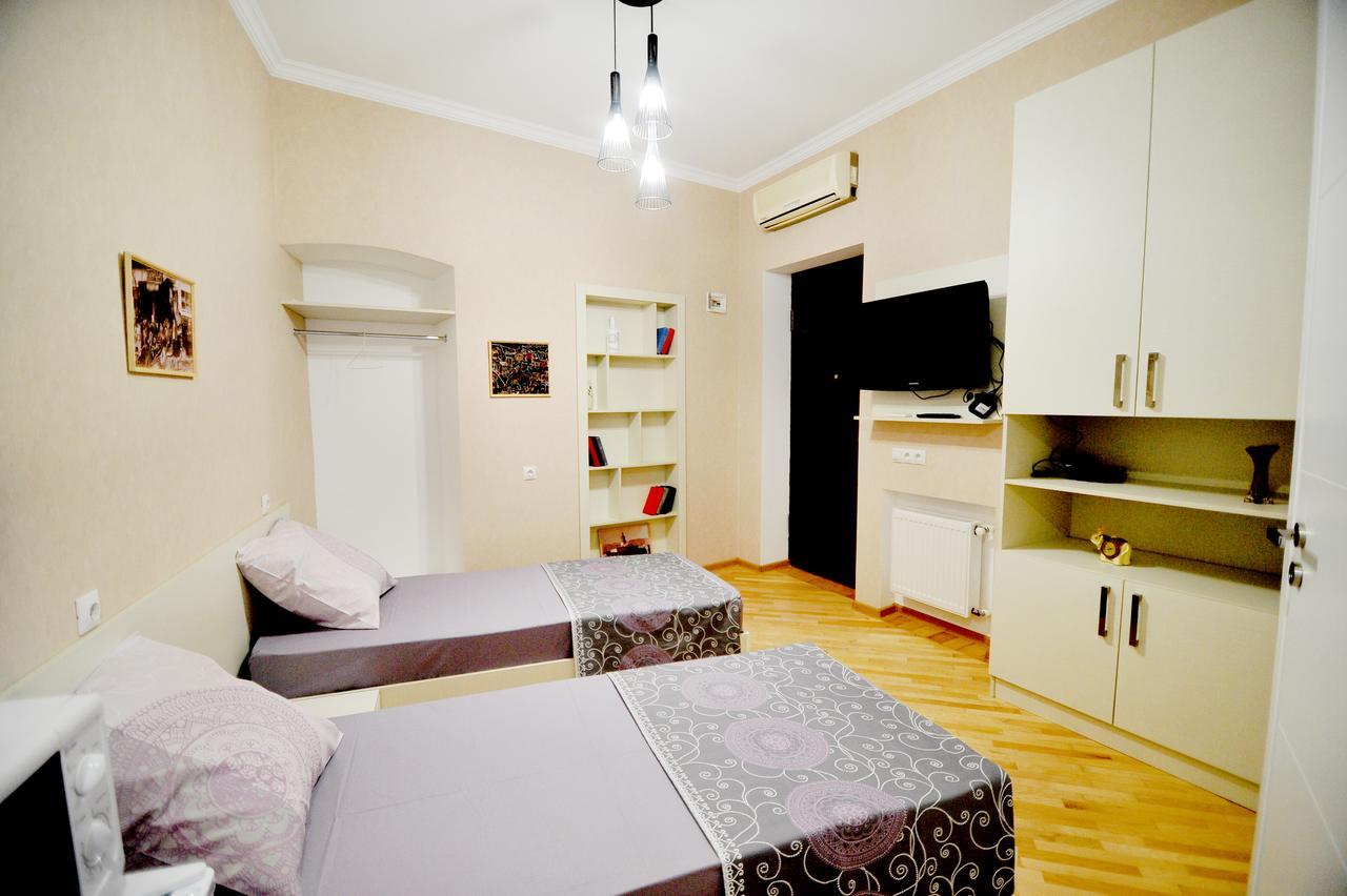 Old Arsena Apartments Tbilisi Ngoại thất bức ảnh