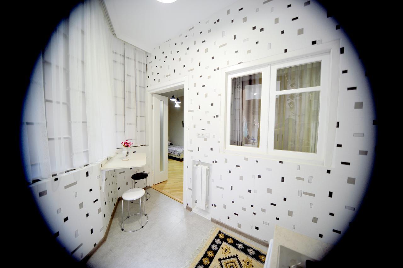 Old Arsena Apartments Tbilisi Ngoại thất bức ảnh