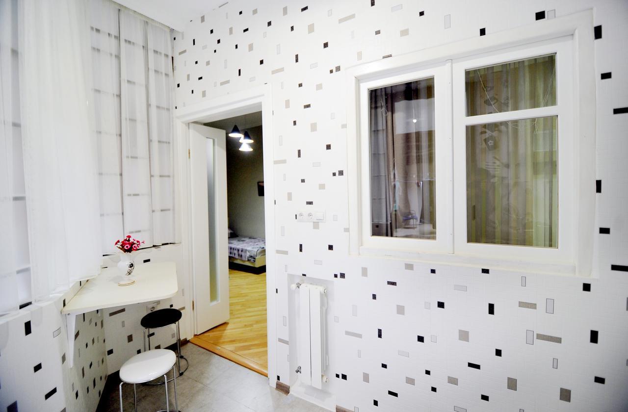Old Arsena Apartments Tbilisi Ngoại thất bức ảnh